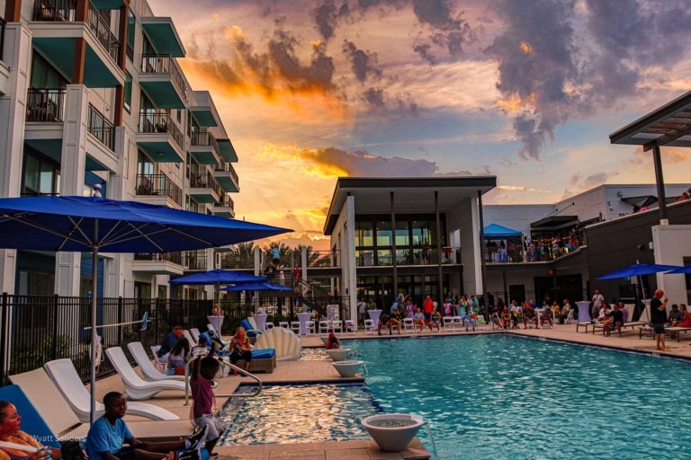 Reef Apartments in Jacksonville Florida